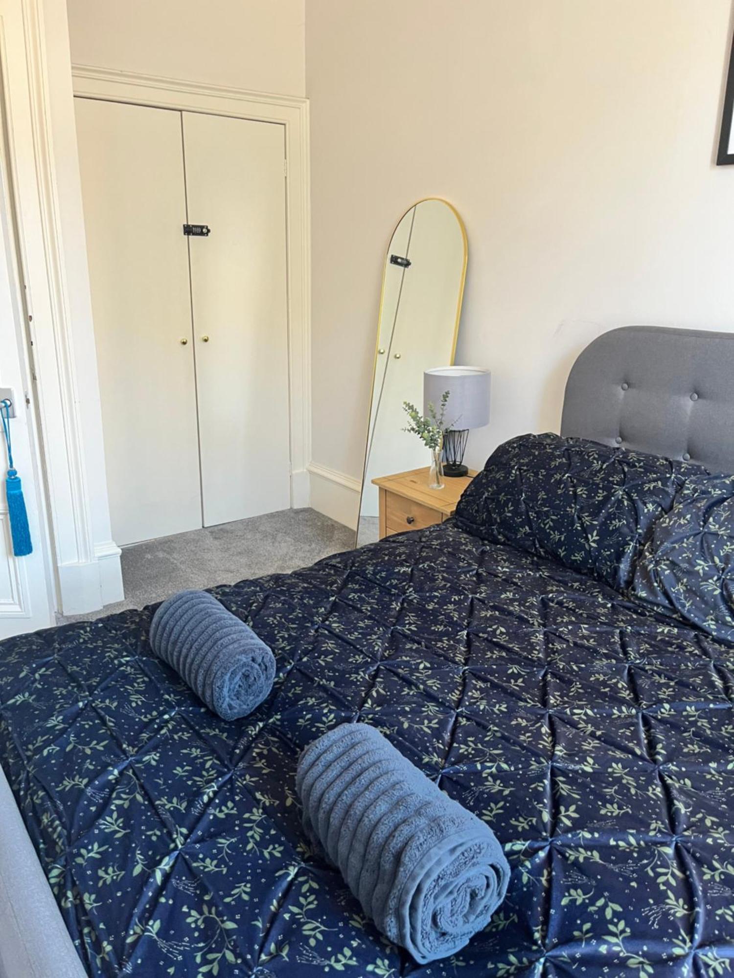 Theflatinjed Appartement Jedburgh Buitenkant foto